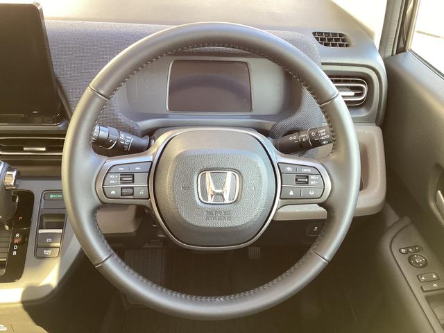 フリード ｅ：ＨＥＶエアーＥＸ　当社デモカー・純正ドラレコＦＲ・両側電動スライドドア・ＥＴＣ（5枚目）