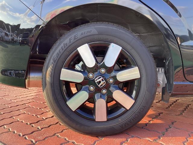 フリード ｅ：ＨＥＶエアーＥＸ　当社デモカー・純正ドラレコＦＲ・両側電動スライドドア・ＥＴＣ（28枚目）