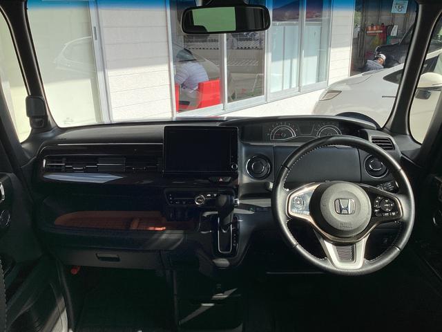 Ｎ－ＢＯＸカスタム Ｇ・Ｌターボホンダセンシング　純正ナビ・両側電動スライドドア・バックカメラ（3枚目）