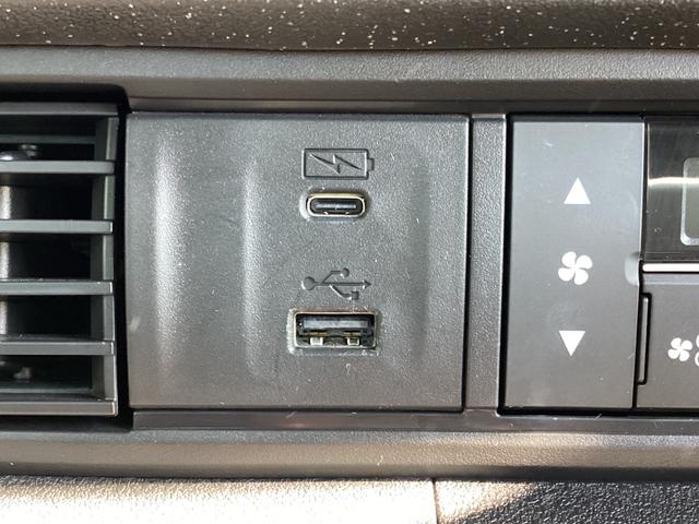 N-BOXカスタム ベースグレード 当社試乗車・純正ナビ・片側電動スライドドア・バックカメラ(20枚目)