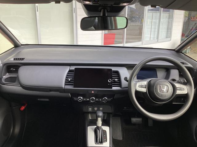 フィット クロスター　当社試乗車・フルセグＴＶ・ＥＴＣ・バックカメラ・ＥＴＣ・ホンダコネクト（3枚目）