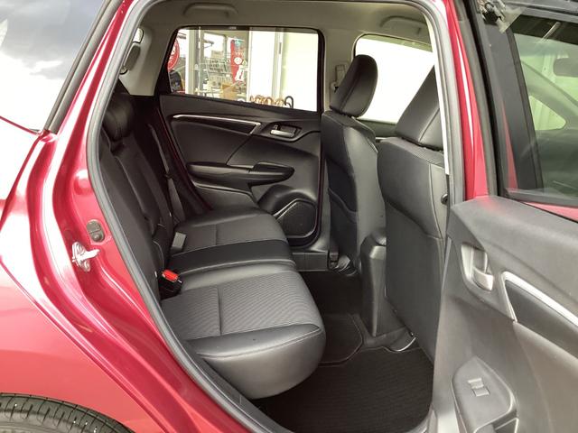 フィットハイブリッド Lホンダセンシング 純正ナビ・バックカメラ・ETC・フルセグTV(13枚目)