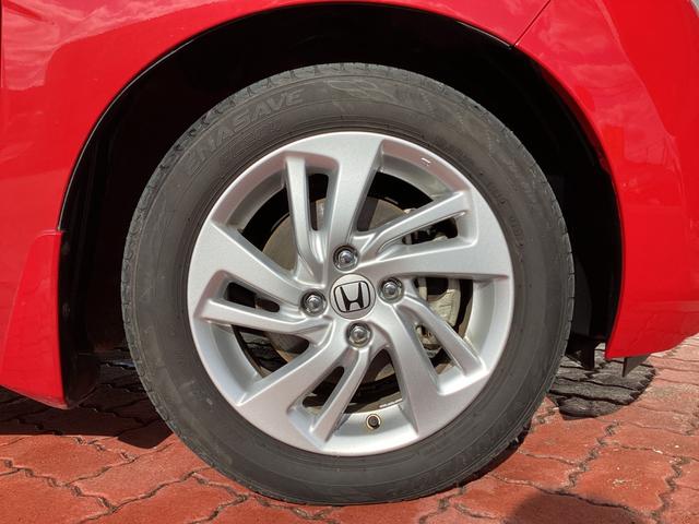 フィットハイブリッド Lパッケージ 純正ナビ・バックカメラ・ETC(24枚目)