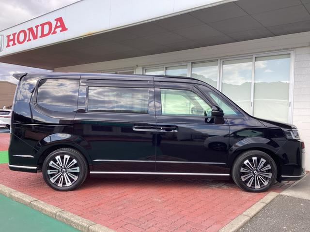 ステップワゴン ｅ：ＨＥＶスパーダプレミアムライン　リア席モニター・純正ドラレコＦＶＲ・オットマン・ホンダコネクト（10枚目）