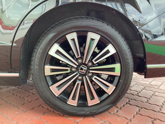 ステップワゴン ｅ：ＨＥＶスパーダプレミアムライン　リア席モニター・純正ドラレコＦＶＲ・オットマン・ホンダコネクト（30枚目）