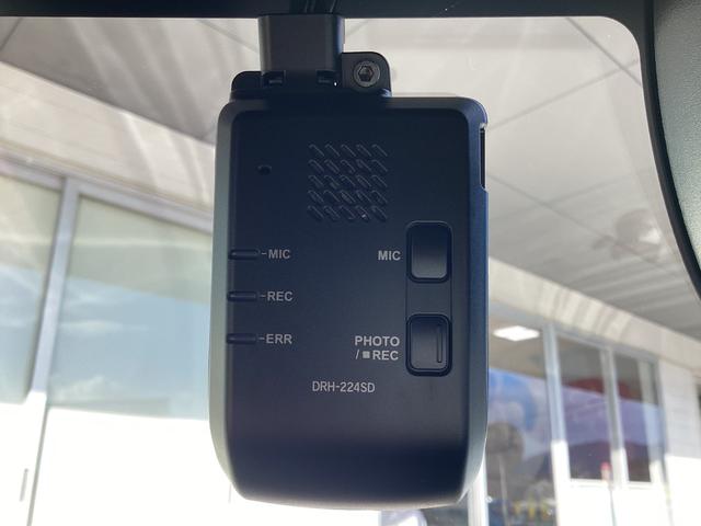 N-BOXカスタム スロープ 非課税車・両側電動スライドドア・純正ドラレコFR(17枚目)