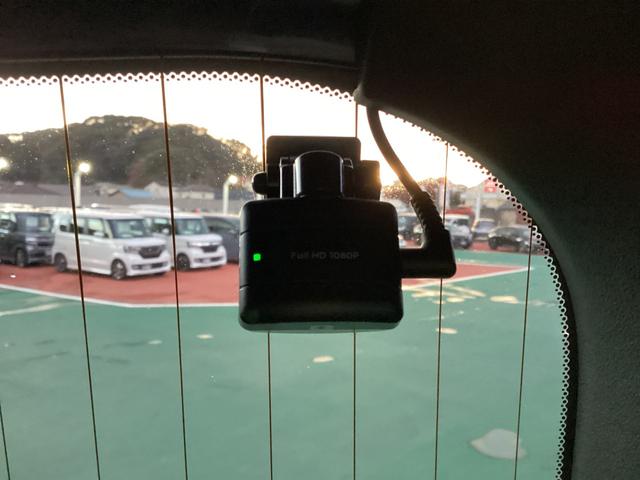 ステップワゴンスパーダ スパーダホンダセンシング 両側電動スライドドア・ETC・フルセグTV・Wエアコン(17枚目)