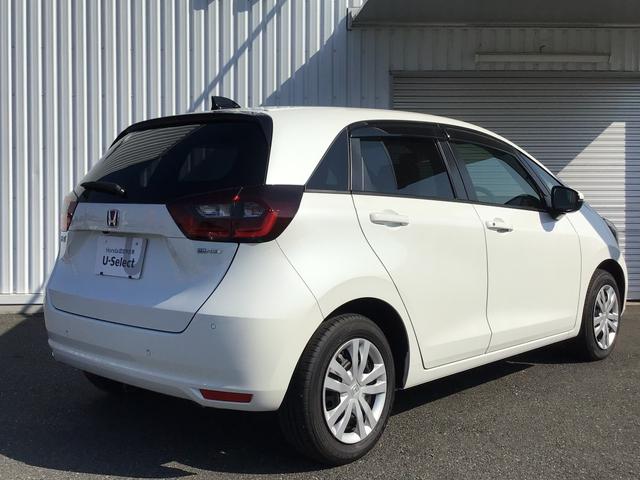 フィット ｅ：ＨＥＶホーム　Ｈｏｎｄａ　ＳＥＮＳＩＮＧ・Ｈｏｎｄａコネクトナビ・ＬＥＤヘッドライト・バックカメラ・ＥＴＣ（4枚目）
