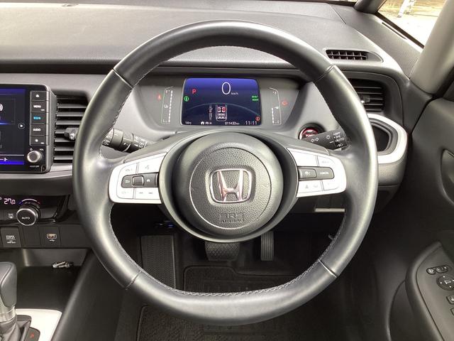 フィット ｅ：ＨＥＶホーム　Ｈｏｎｄａ　ＳＥＮＳＩＮＧ・Ｈｏｎｄａコネクトナビ・ＬＥＤヘッドライト・バックカメラ・ＥＴＣ（8枚目）