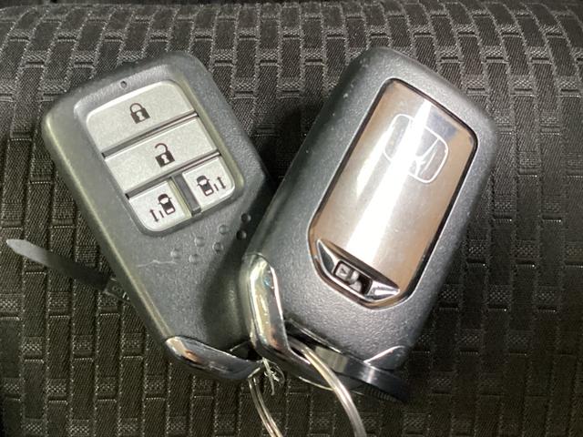 ステップワゴンスパーダ スパーダ・クールスピリットホンダセンシング　Ｈｏｎｄａ　ＳＥＮＳＩＮＧ・純正ナビ・Ｂｌｕｅｔｏｏｔｈ対応・バックカメラ・ＥＴＣ・両側電動スライドドア・シートヒーター（30枚目）