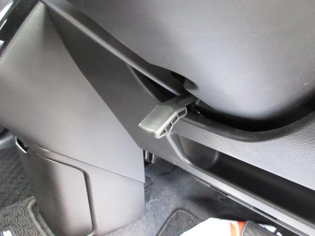 ソリオ ＨＹＢＲＩＤ　ＭＺ　３型／サポカー　衝突安全ボディ　衝突被害軽減システム　アイドリングストップ　スズキコネクト　純正ナビ　スライドドア　オートライト　シートヒーター　オートエアコン　盗難防止システム（31枚目）