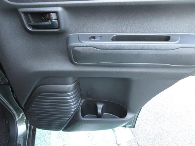 �����h�A�ɂ��A������h�����N��֗��Ɏ��[�ł���y�����h�A�|�P�b�g���h�����N�z���_�[�z���B