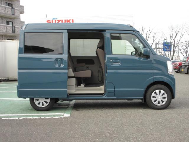 エブリイ ＪＯＩＮターボ／デュアルカメラブレーキサポート／サポカー　衝突安全ボディ　衝突被害軽減システム　アイドリングストップ　オーディオレス　後席両側電動スライドドア　オートエアコン　オートライト　盗難防止システム（6枚目）