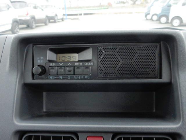 キャリイトラック ＫＣエアコン・パワステ農繁　７型／４ＷＤ／サポカー　衝突安全ボディ　衝突被害軽減システム　アイドリングストップ　オートライト　ハイビームアシスト　ＡＭＦＭラジオ　三方開　ＬＥＤ作業灯（13枚目）