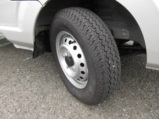 キャリイトラック ＫＣエアコン・パワステ農繁　７型／４ＷＤ／サポカー　衝突安全ボディ　衝突被害軽減システム　アイドリングストップ　オートライト　ハイビームアシスト　ＡＭＦＭラジオ　三方開　ＬＥＤ作業灯（19枚目）