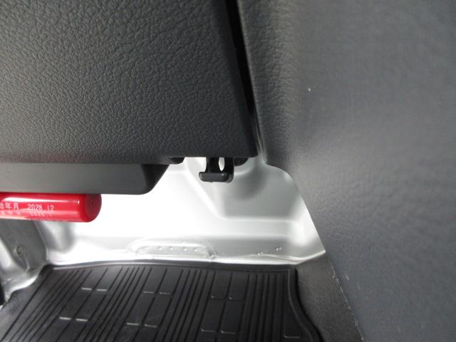 キャリイトラック ＫＣエアコン・パワステ農繁　７型／４ＷＤ／サポカー　衝突安全ボディ　衝突被害軽減システム　アイドリングストップ　オートライト　ハイビームアシスト　ＡＭＦＭラジオ　三方開　ＬＥＤ作業灯（42枚目）