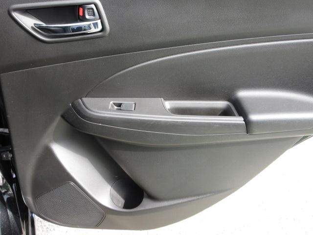 �����h�A�ɂ��A������h�����N��֗��Ɏ��[�ł���y�����N�H�[�^�[�g�����|�P�b�g���h�����N�z���_�[�z���B