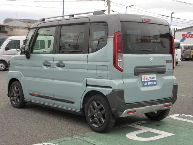 ���΂ߌ�납��B����肪�����R���p�N�g�{�f�B�B