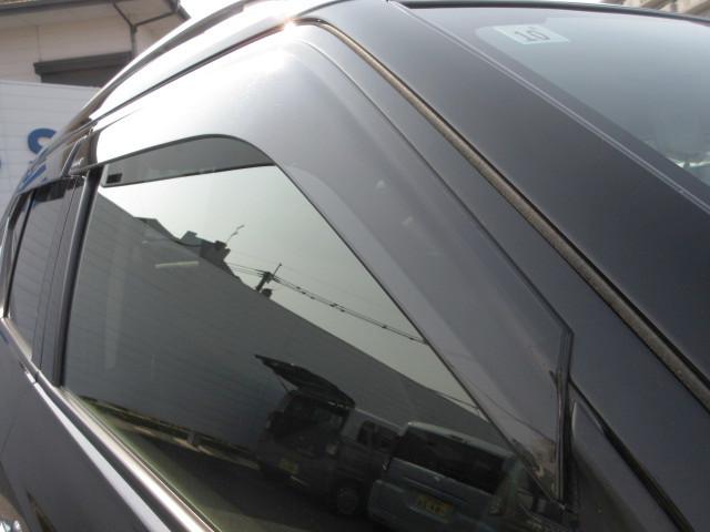 �J���̓��A�����Q�A�R�����قǊJ���Ċ��C���邱�Ƃ��ł���y�h�A�o�C�U�[�z�B���㕔����̖h�Ƒ΍�ɂ��I