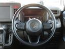 握りやすく滑りにくいステアリング。操作もスムーズです！