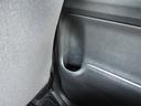 後席スライドドアには【ドリンクホルダー】あり。
