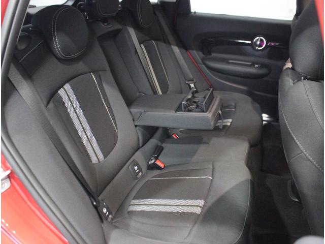 クーパーS クラブマン ディーラー車 ワンオーナー 純正ナビ バックカメラ アダクティブクルーズコントロール ペッパーパッケージ インテリジェントセーフティ 純正OP18AW LEDライト ETC メーカー保証継承(42枚目)