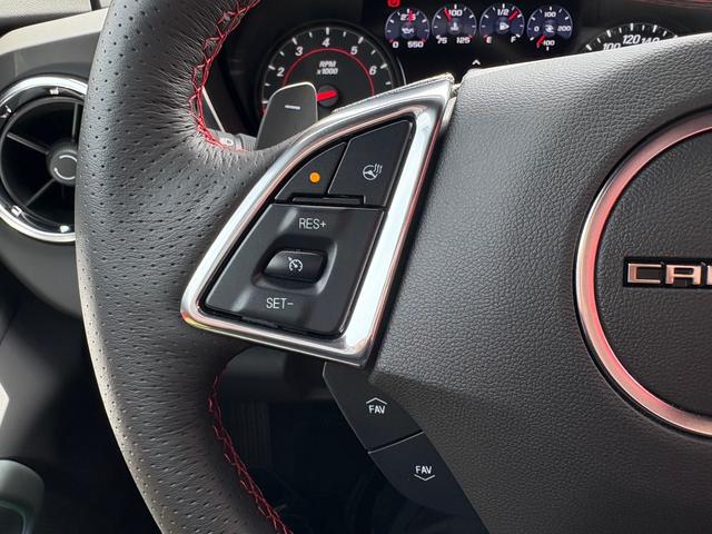 シボレーカマロ コンバーチブル　ディーラー車　２．０リッターターボ　メーカー保証継承　赤黒コンビレザーシート　シートヒーター　ベンチレーション　黒幌電動オープン　ＡｐｐｌｅＣａｒＰｌａｙ　バックカメラ　ブレンボブレーキ　純正２０ＡＷ（36枚目）