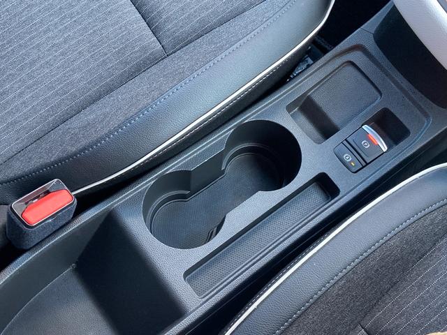 ルーテシア E-テックフルハイブリッド ワンオーナー LEDヘッドライト メーカー保証継承 ルノーカード アップルカープレイ Bluetooth(22枚目)