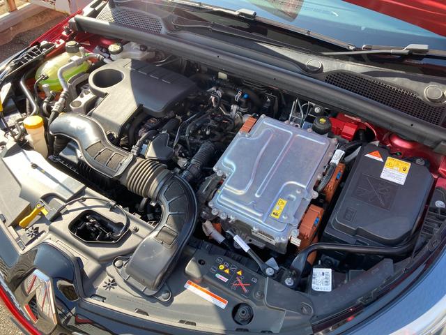 ルーテシア E-テックフルハイブリッド ワンオーナー LEDヘッドライト メーカー保証継承 ルノーカード アップルカープレイ Bluetooth(36枚目)