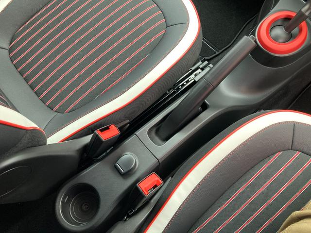 トゥインゴ インテンス EDC エディション フィナル ディーラー車 ワンオーナー メーカー保証継承(25枚目)