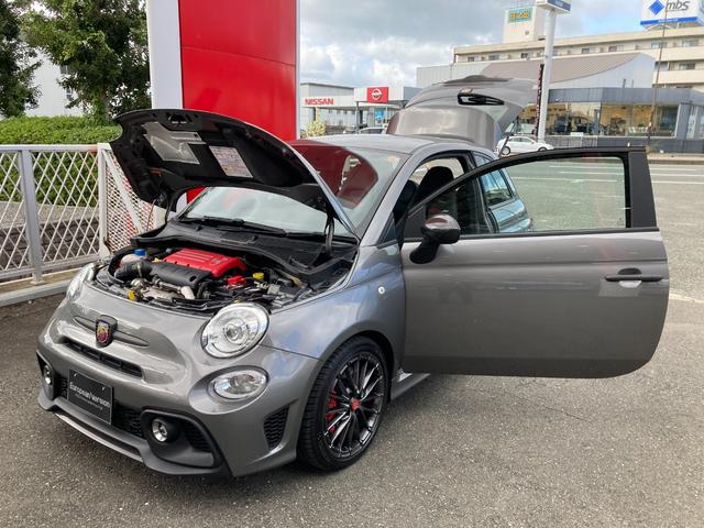 アバルト695 コンペティツィオーネ Apple CarPlay / Android Auto / Bluetooth対応 Beats製プレミアムサウンドシステム メーカー保証継承(13枚目)