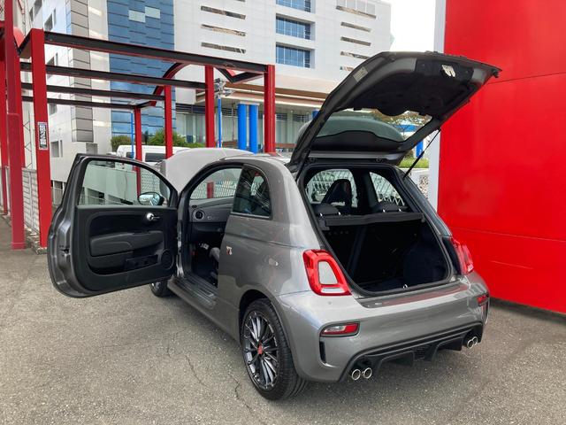 アバルト695 コンペティツィオーネ Apple CarPlay / Android Auto / Bluetooth対応 Beats製プレミアムサウンドシステム メーカー保証継承(14枚目)