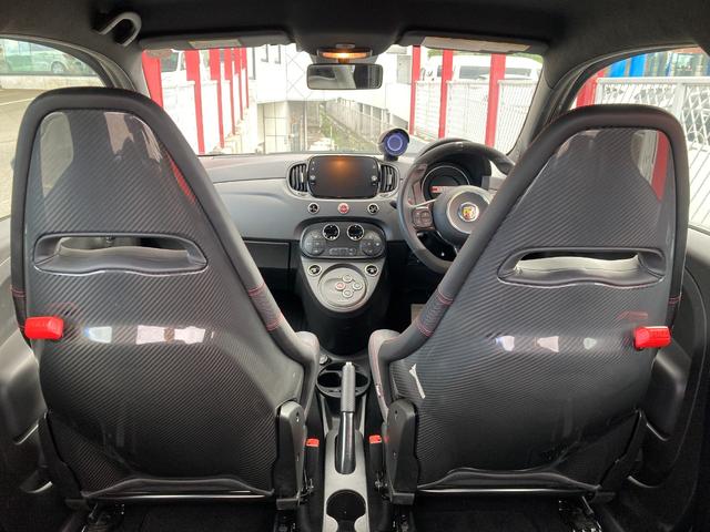 アバルト695 コンペティツィオーネ Apple CarPlay / Android Auto / Bluetooth対応 Beats製プレミアムサウンドシステム メーカー保証継承(16枚目)