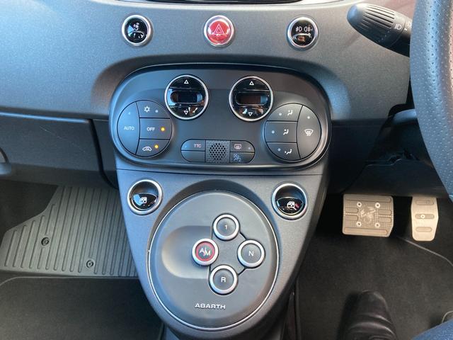 アバルト695 コンペティツィオーネ Apple CarPlay / Android Auto / Bluetooth対応 Beats製プレミアムサウンドシステム メーカー保証継承(25枚目)