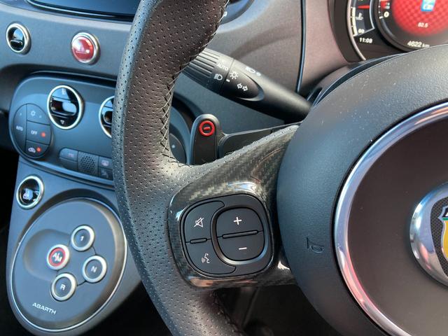 アバルト695 コンペティツィオーネ Apple CarPlay / Android Auto / Bluetooth対応 Beats製プレミアムサウンドシステム メーカー保証継承(26枚目)