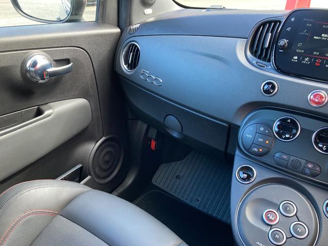 アバルト695 コンペティツィオーネ Apple CarPlay / Android Auto / Bluetooth対応 Beats製プレミアムサウンドシステム メーカー保証継承(28枚目)