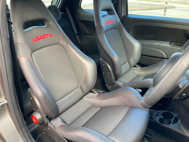 アバルト695 コンペティツィオーネ Apple CarPlay / Android Auto / Bluetooth対応 Beats製プレミアムサウンドシステム メーカー保証継承(30枚目)