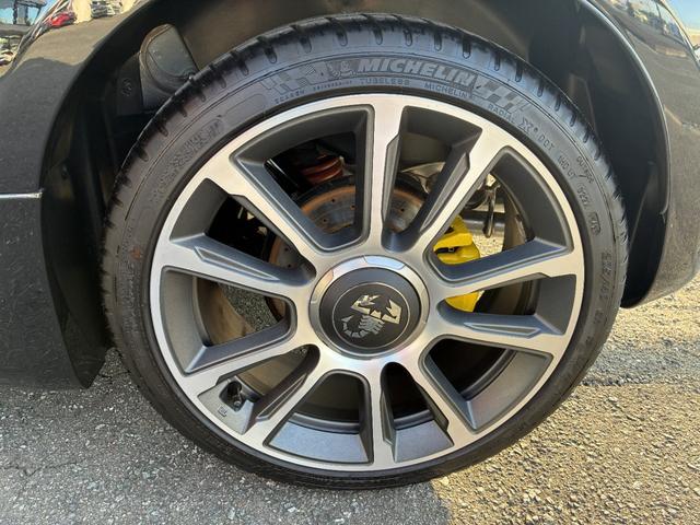 アバルト695C ツーリズモ レコードモンツァマフラー Beats製プレミアムサウンドシステム ETC カープレイ アルミホイール キーレスエントリー AT 盗難防止システム ABS ESC USB オートエアコン(30枚目)