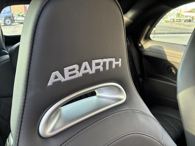 アバルト695C ツーリズモ レコードモンツァマフラー Beats製プレミアムサウンドシステム ETC カープレイ アルミホイール キーレスエントリー AT 盗難防止システム ABS ESC USB オートエアコン(31枚目)