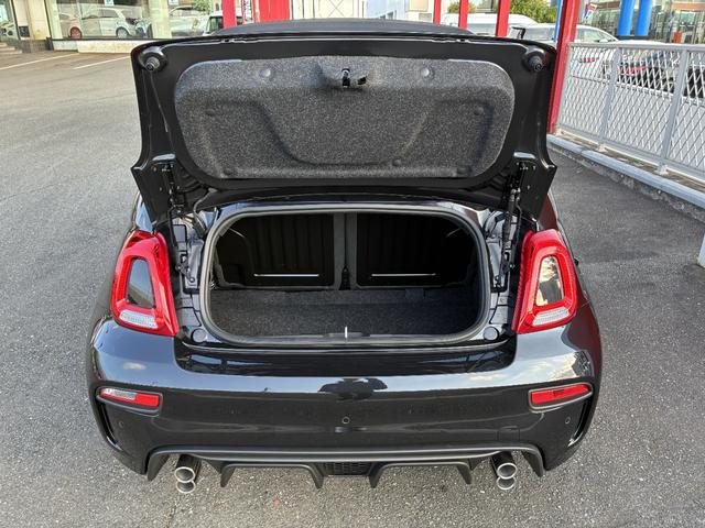 アバルト695C ツーリズモ レコードモンツァマフラー Beats製プレミアムサウンドシステム ETC カープレイ アルミホイール キーレスエントリー AT 盗難防止システム ABS ESC USB オートエアコン(40枚目)