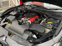 フェラーリ製　３．８Ｌ　Ｖ型８気筒ツインターボエンジンは５８０馬力（カタログ値）を発生します。 5