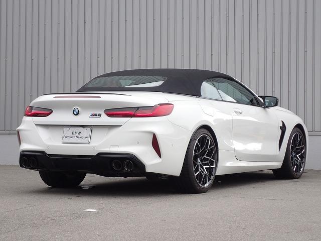 M8 M8カブリオレ コンペティション 認定中古車 全国2年保証 20インチアルミホイル 衝突軽減ブレーキブレーキ 車線逸脱システム レーンチェンジワーニング 追従式クルーズコントロール 電動シート 電動トランク Bluetooth接続(6枚目)
