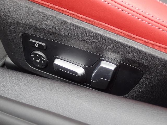M8 M8カブリオレ コンペティション 認定中古車 全国2年保証 20インチアルミホイル 衝突軽減ブレーキブレーキ 車線逸脱システム レーンチェンジワーニング 追従式クルーズコントロール 電動シート 電動トランク Bluetooth接続(26枚目)