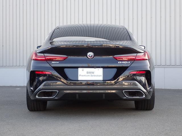 8シリーズ 840d xDrive グランクーペ Mスポーツ 認定中古車 全国2年保証 20インチアルミホイル 衝突軽減ブレーキブレーキ 車線逸脱システム 追従式クルーズコントロール レーンチェンジワーニング 全方位カメラ Bluetooth接続 レザーシート(6枚目)