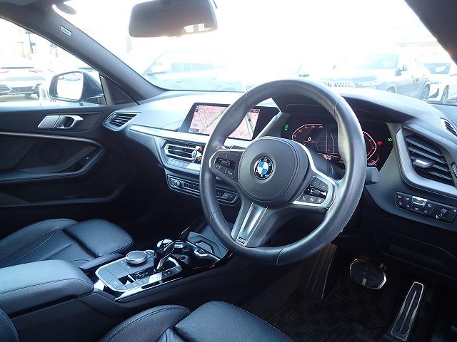 ２シリーズ ２１８ｉグランクーペ　プレイ　ハイラインパッケージ　認定中古車　全国２年保証　ハイラインパッケージ　１８インチアルミホイル　衝突軽減ブレーキブレーキ　車線逸脱システム　追従式クルーズコントロール　レーンチェンジワーニング　ブラックレザーシート（21枚目）