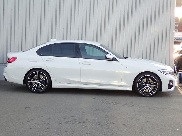 3シリーズ 320d xDriveMスポーツ ファストトラックパッケージ 認定中古車 全国2年保証 19インチアルミホイル 衝突軽減ブレーキ 車線逸脱システム レーンチェンジワーニング 追従式クルーズコントロール Bluetooth接続(4枚目)