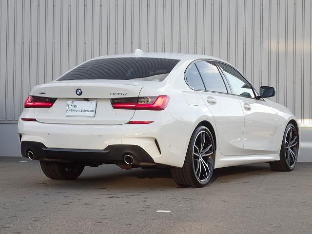 3シリーズ 320d xDriveMスポーツ ファストトラックパッケージ 認定中古車 全国2年保証 19インチアルミホイル 衝突軽減ブレーキ 車線逸脱システム レーンチェンジワーニング 追従式クルーズコントロール Bluetooth接続(5枚目)