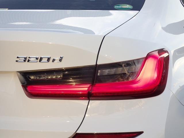 3シリーズ 320d xDriveMスポーツ ファストトラックパッケージ 認定中古車 全国2年保証 19インチアルミホイル 衝突軽減ブレーキ 車線逸脱システム レーンチェンジワーニング 追従式クルーズコントロール Bluetooth接続(12枚目)