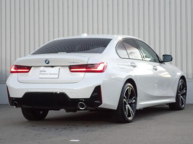 3シリーズ 330e Mスポーツ 認定中古車 全国2年保証 18インチアルミホイル 衝突軽減ブレーキ 車線逸脱システム 追従式クルーズコントロール レーンチェンジワーニング Bluetooth接続 電動トランク 電動シート ブラックレザーシート(5枚目)