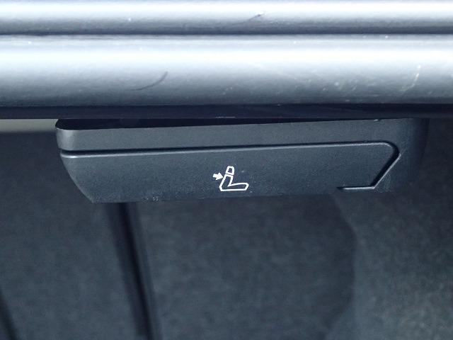 車両の詳細につきましては、現車を前に電話でのご説明も可能です。